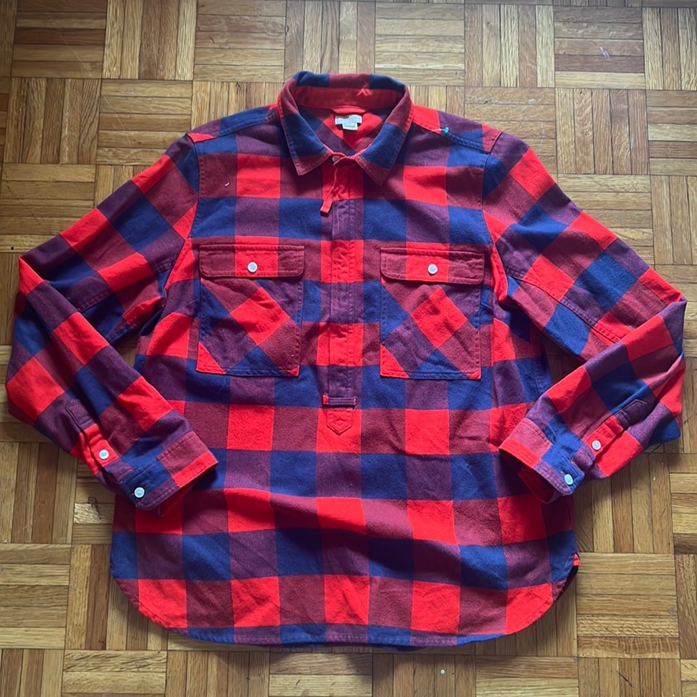 J. Crew red/navy plaid flannel pullover top Size Medium
